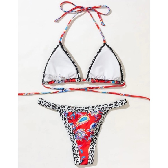 Bikini - Picture 2 of 8